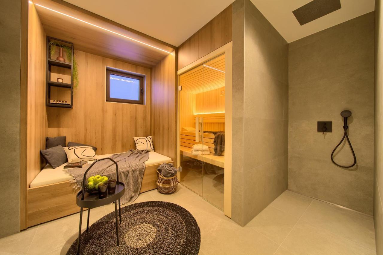Luxury Lord And Lady Villa *