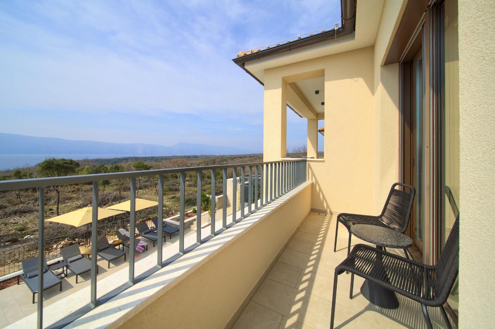 Luxury Lord And Lady Villa Pinezići