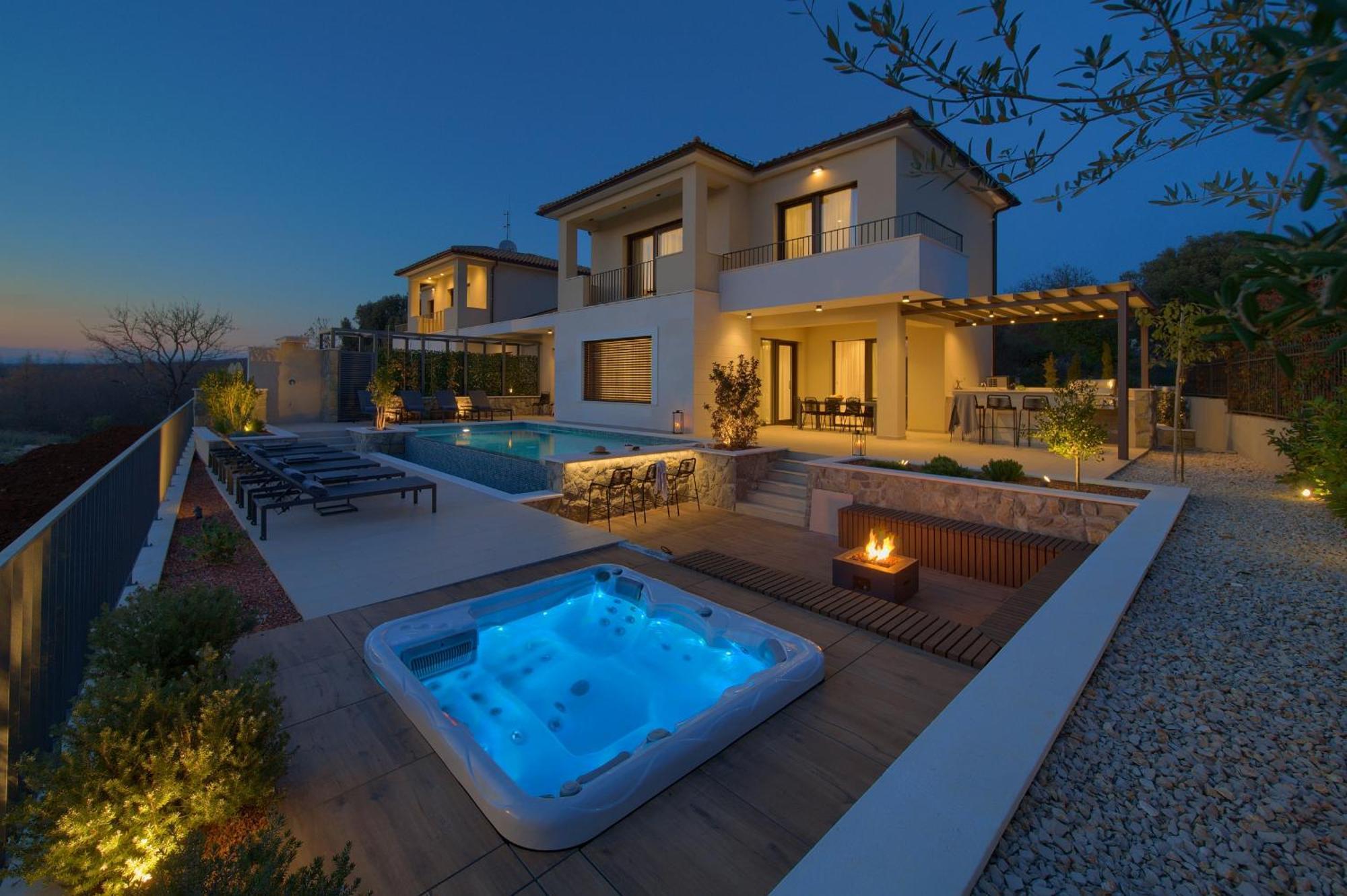 Luxury Lord And Lady Villa