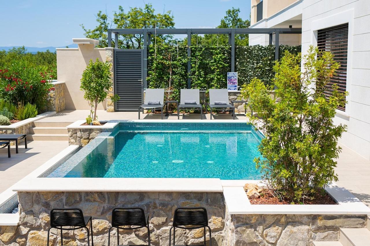 Villa Luxury Lord And Lady